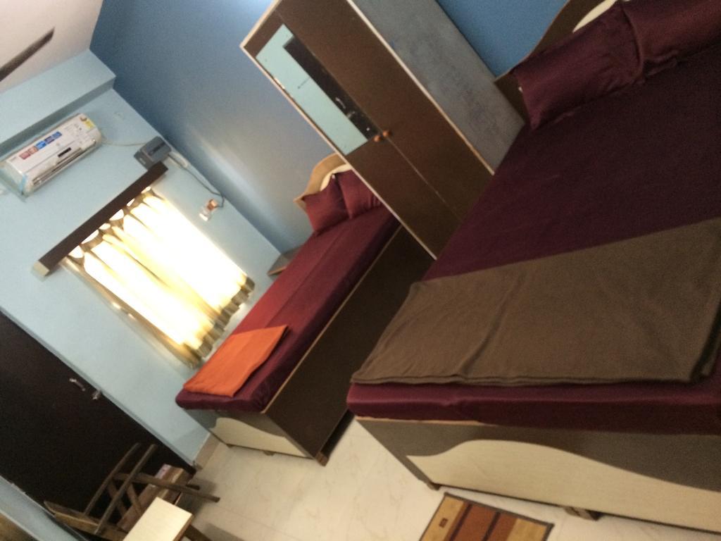 Hotel Pragya International Varanasi Phòng bức ảnh